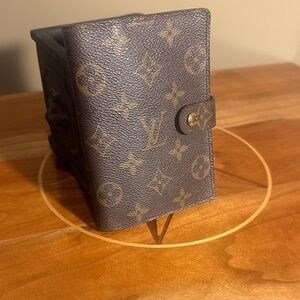 Louis Vuitton Ring Agenda Cover Monogram Canvas MM